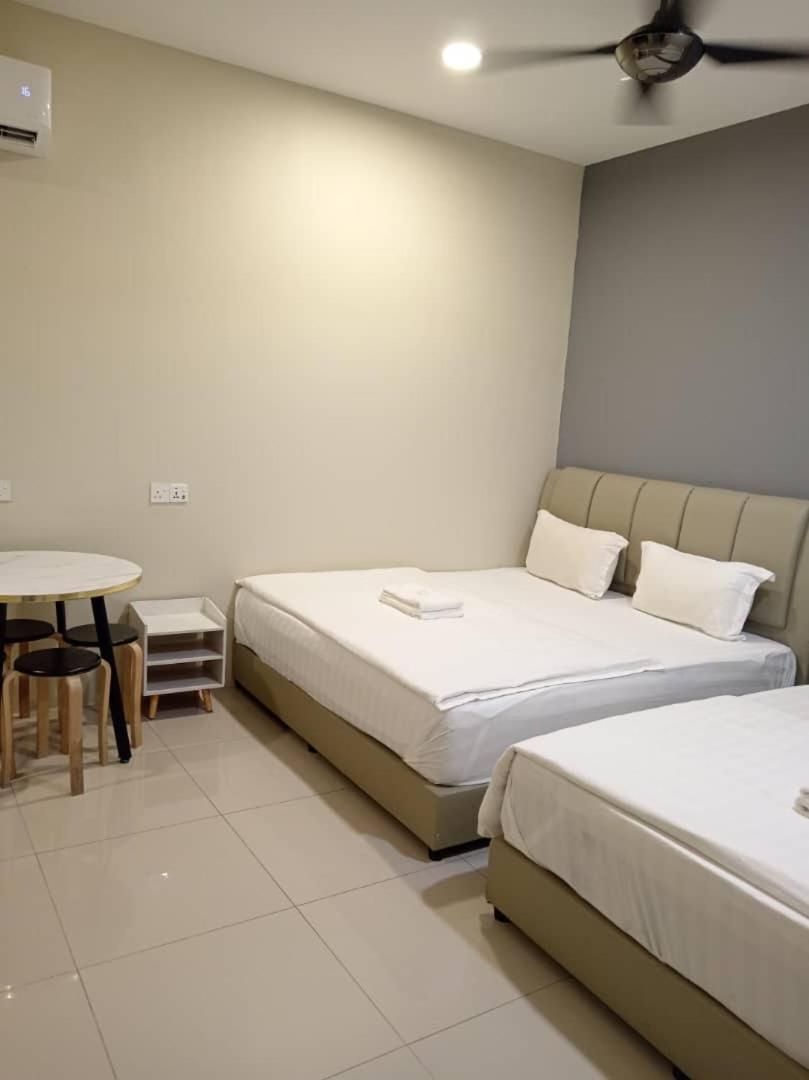 Grand Sri Muadzam Hotel Kampong Aur Екстериор снимка