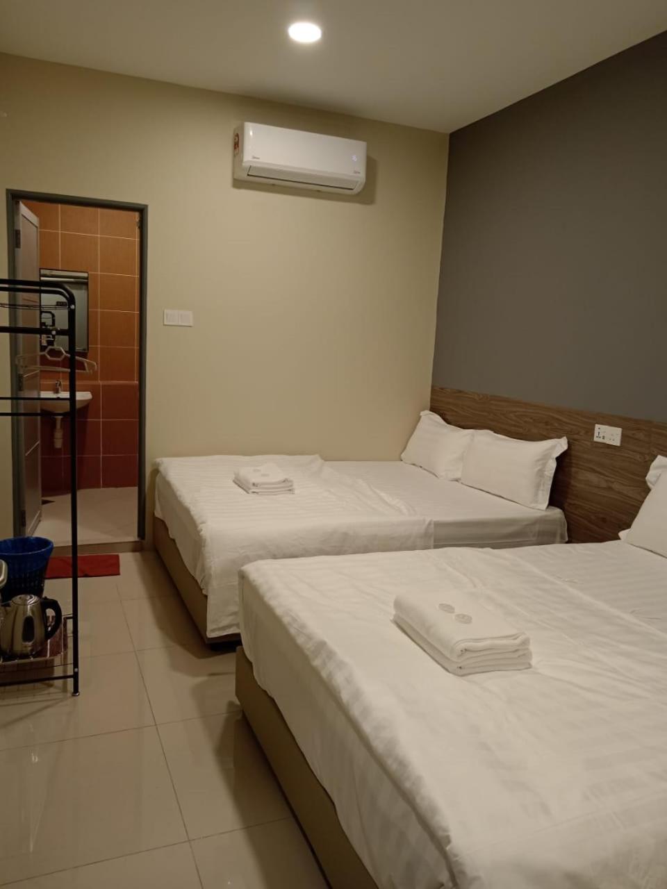 Grand Sri Muadzam Hotel Kampong Aur Екстериор снимка